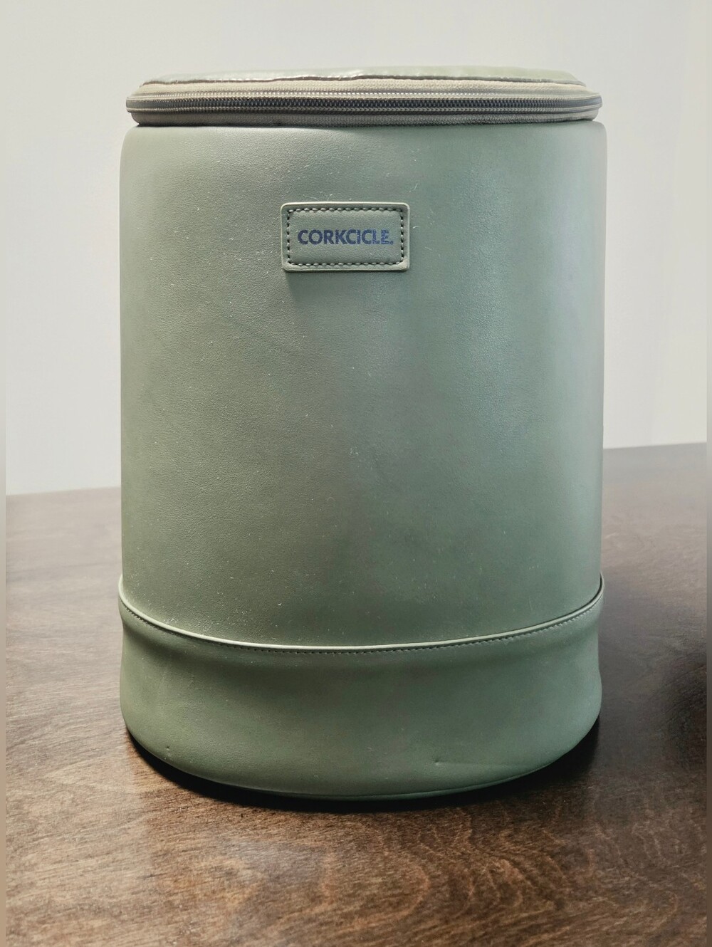 Corkcicle Eola Bucket Cooler Backpack Olive Green Insulated Adjustable LIKE NEW